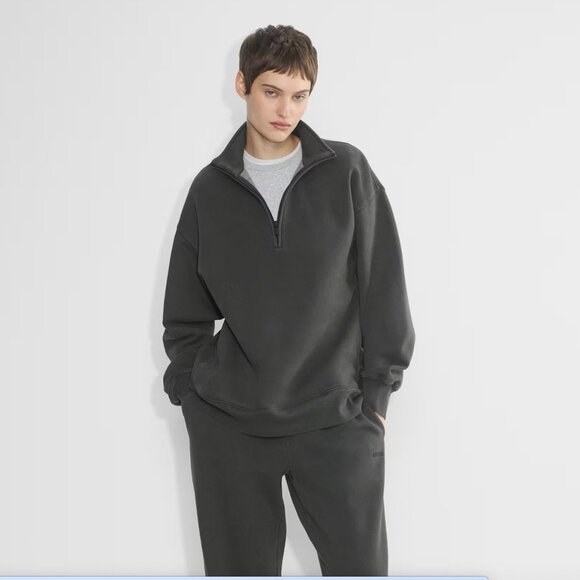 Aritzia TNA Cozy Sweatfleece Boyfriend 1/4 Zip Sweatshirt (Size S, Coal Grey) - Picture 1 of 13